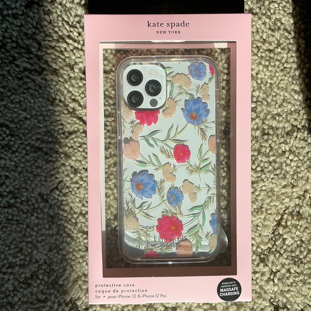 iPhone 12 and iPhone 12 Pro case KATE SPADE
